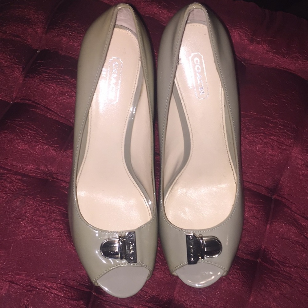 Coach Helaine Leather Buckle Heels Silver Patent